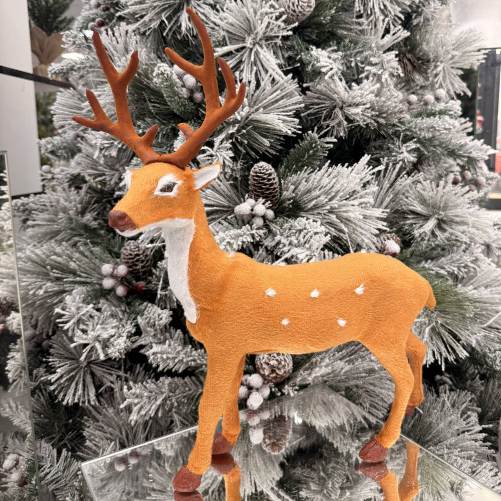 Եղնիկ ամանորյա 58*44սմ