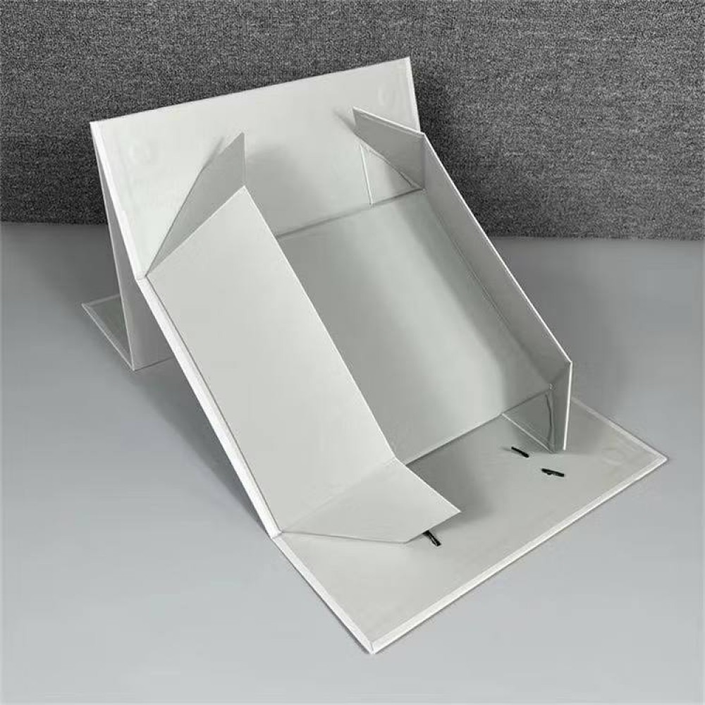 Նվերի տուփ պայուսակ 1հ-ոց սպիտակ գույն ծալվող 31*21*10սմ