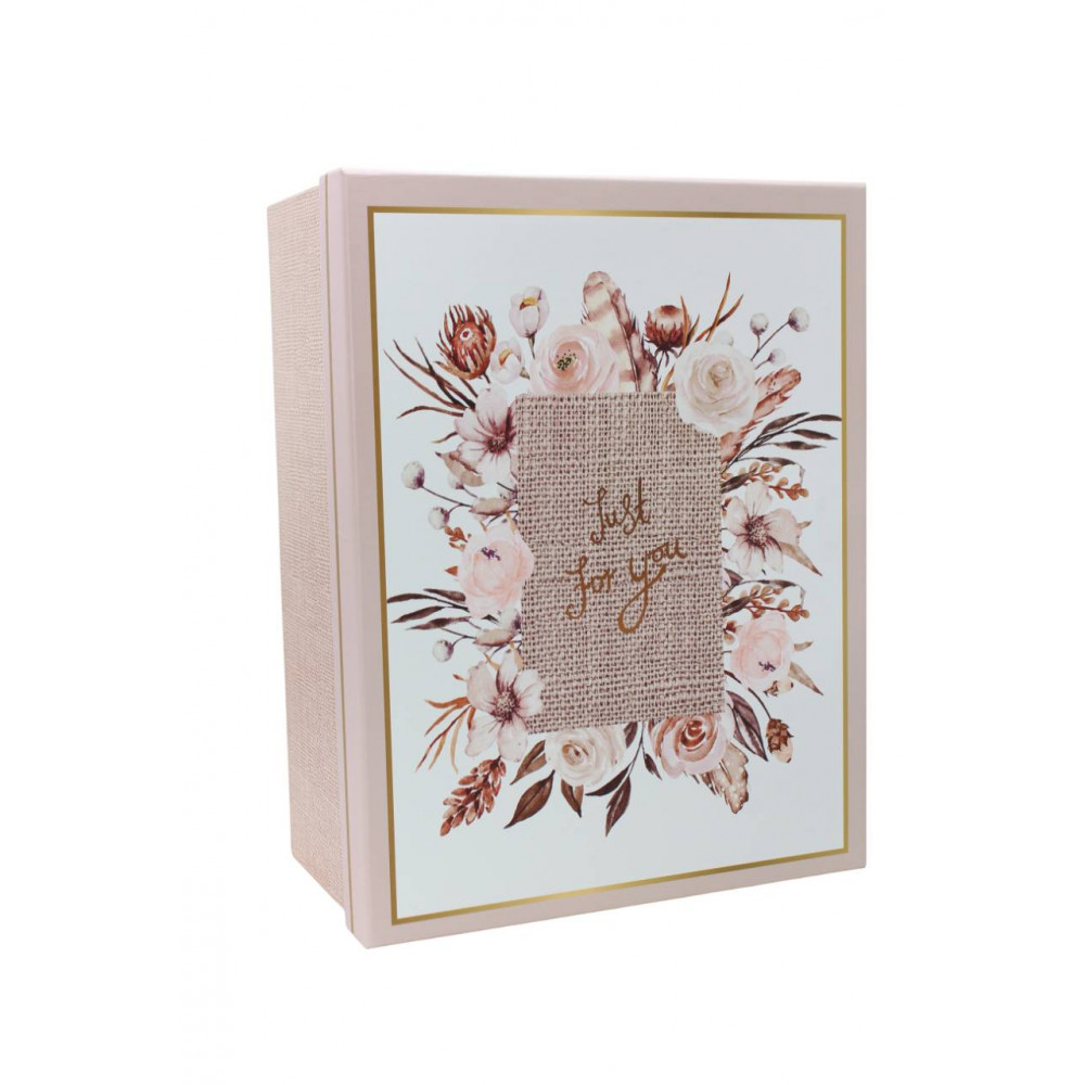 Ուղղանկյուն տասը կտորից բաղկացած նվերների տուփ բեժ, վարդ ծաղիկներով