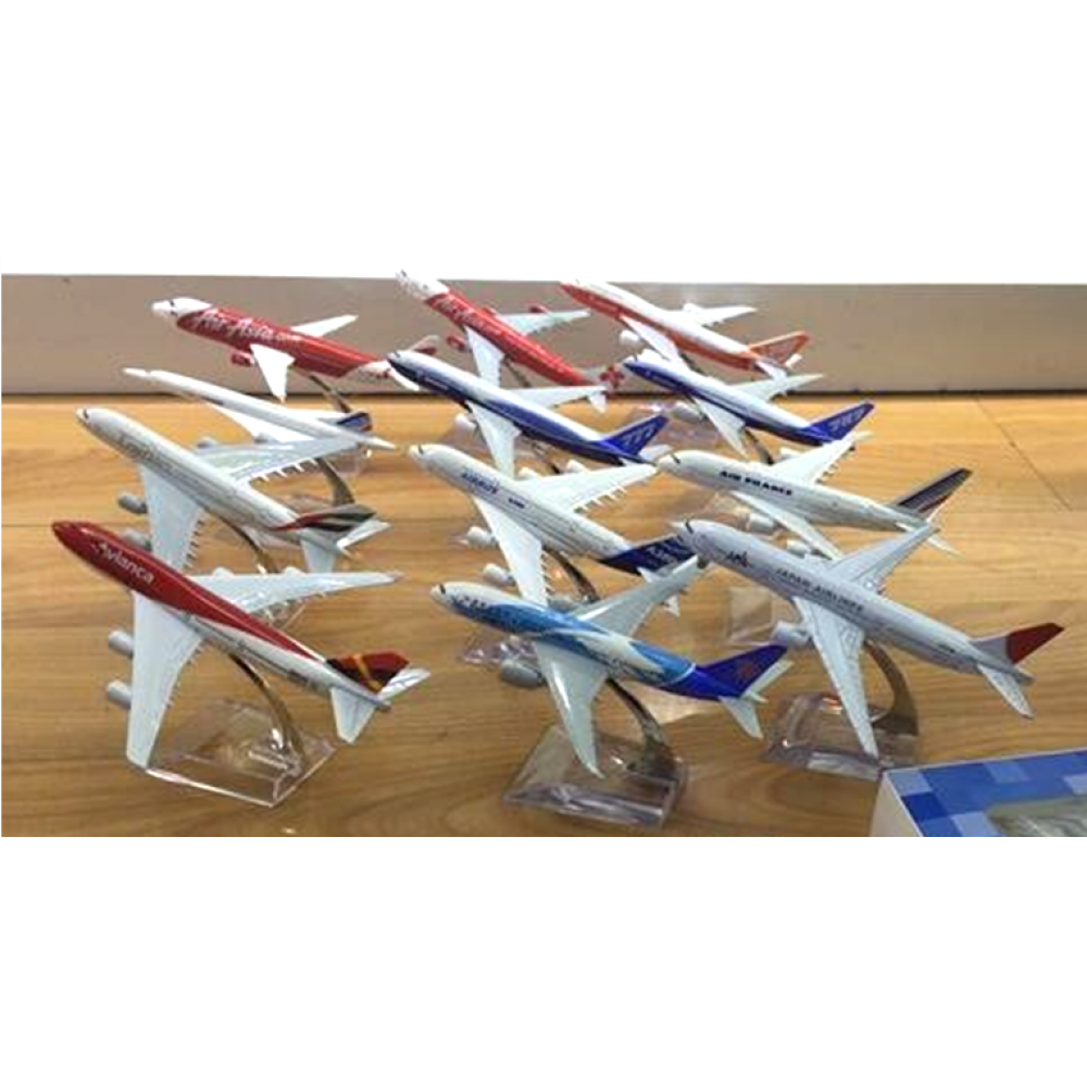 Ինքնաթիռ մետաղե մոդել փոքր